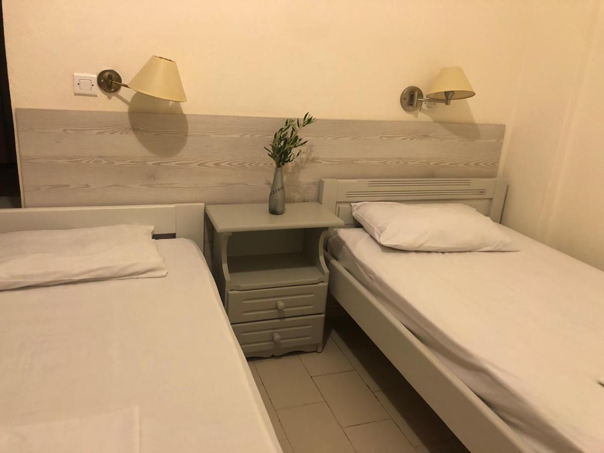 Flisvos Rooms Frangokastello Eksteriør billede